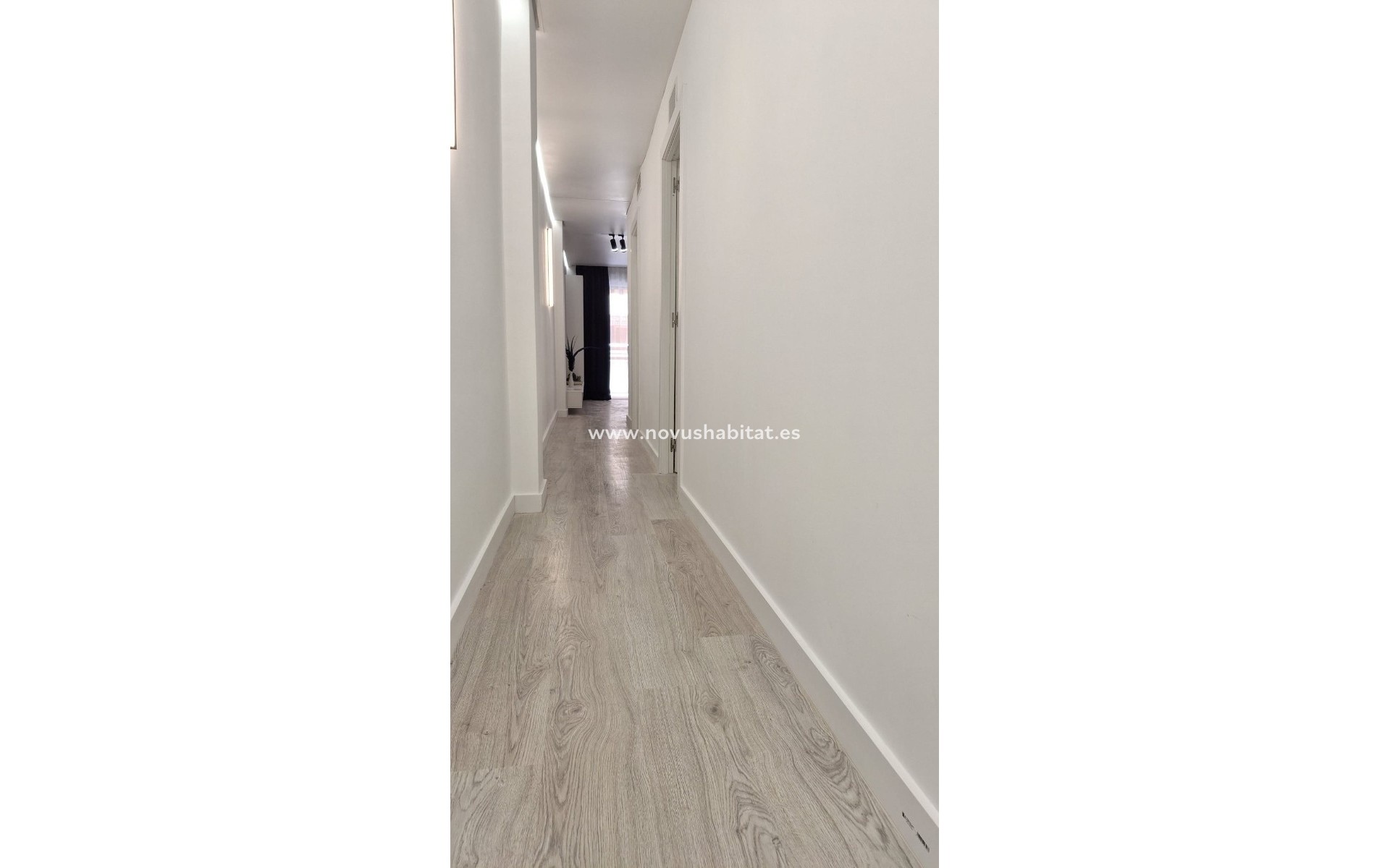 Sprzedaż - Apartament - Torrevieja - Playa Acequion