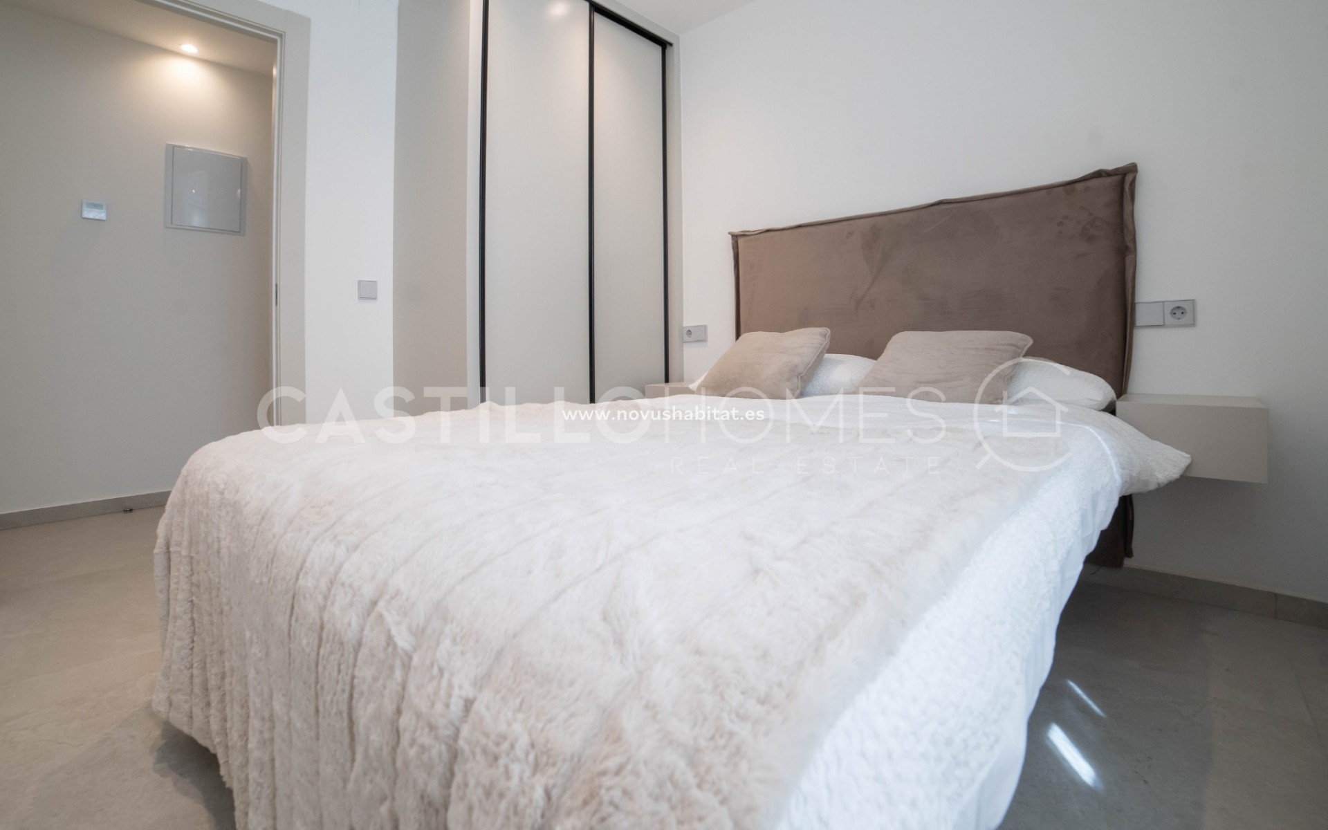 Sprzedaż - Apartament - Torrevieja - Playa del Acequión