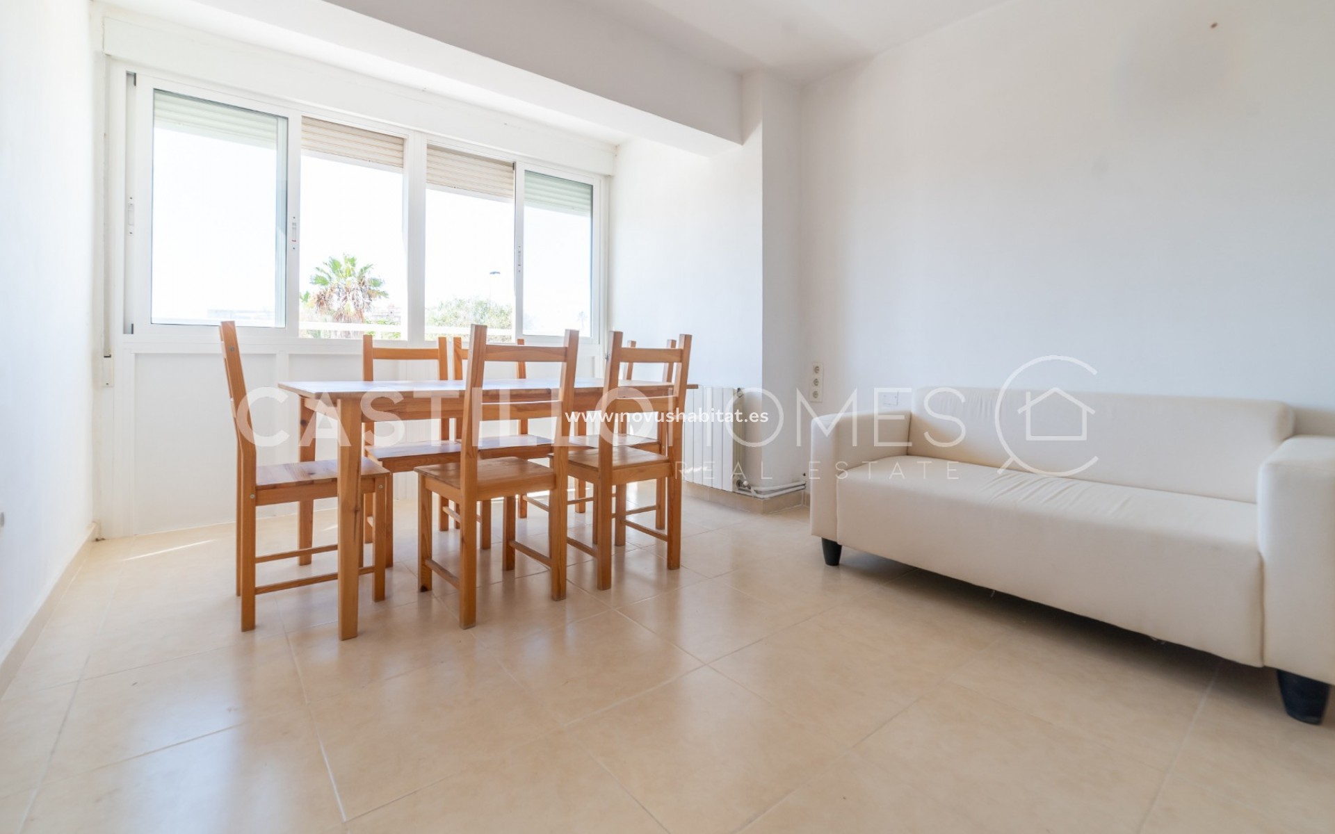 Sprzedaż - Apartament - Torrevieja - Urb. Rosaleda