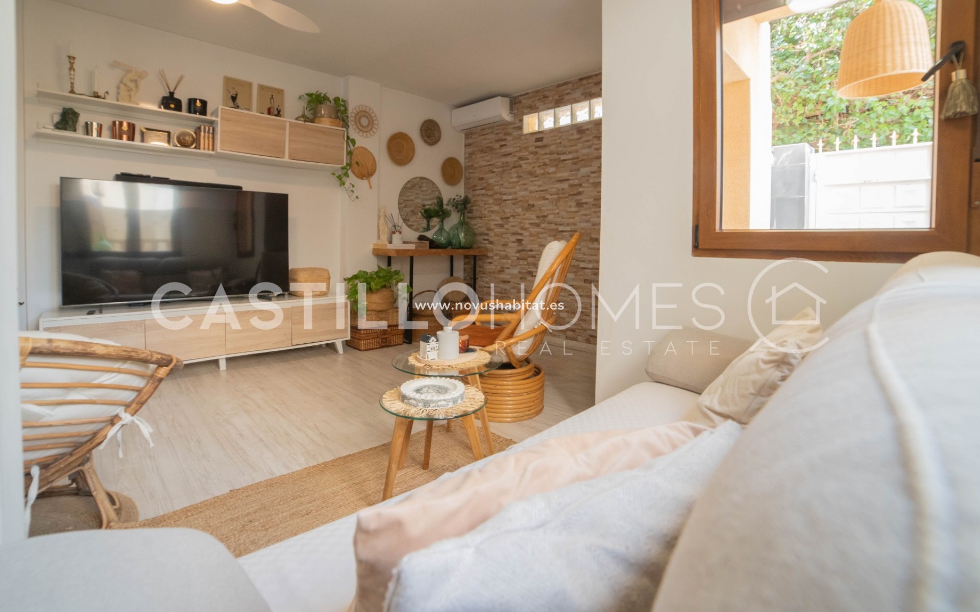 Sprzedaż - Apartament - Torrevieja - Urb. Rosaleda