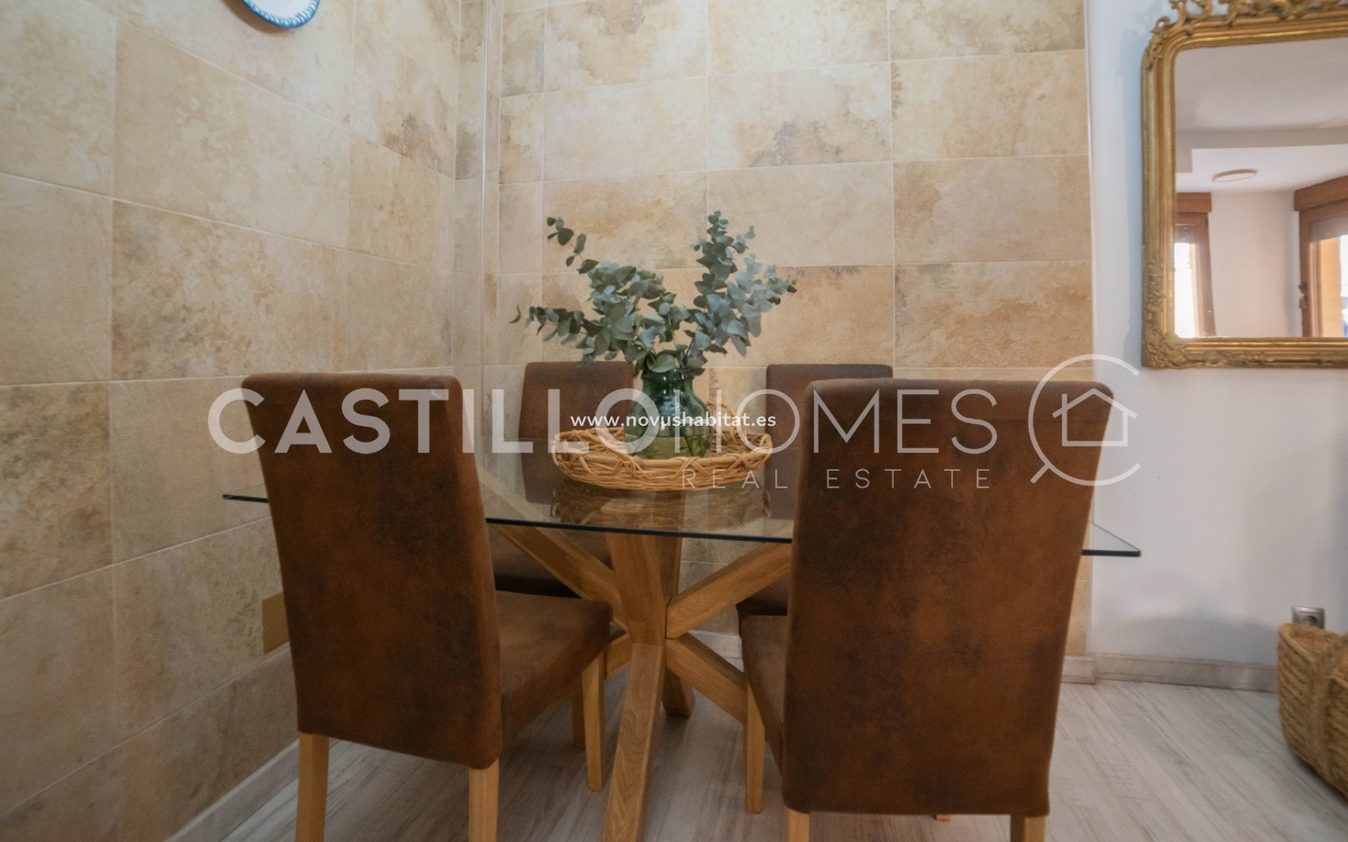 Sprzedaż - Apartament - Torrevieja - Urb. Rosaleda