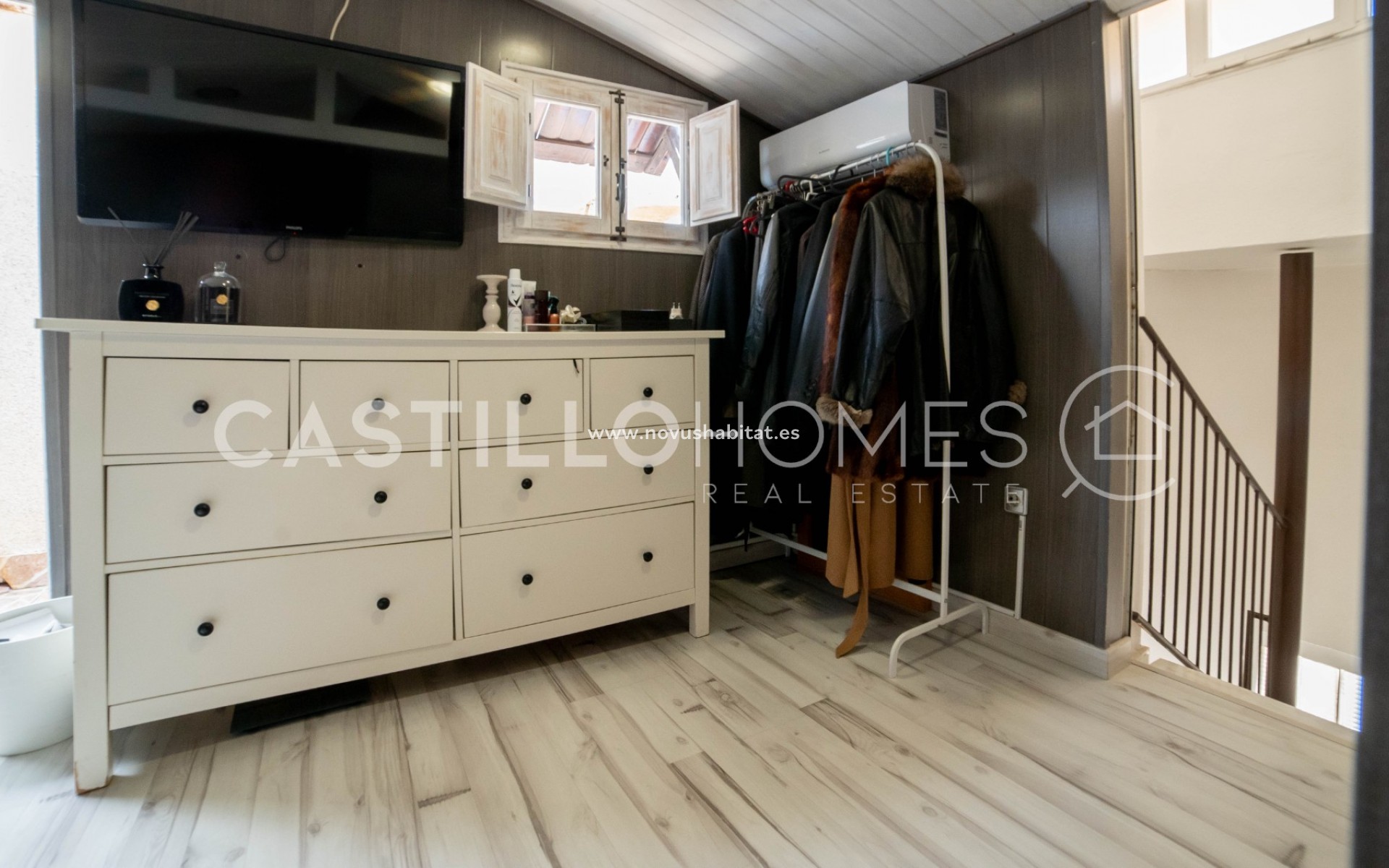 Sprzedaż - Apartament - Torrevieja - Urb. Rosaleda