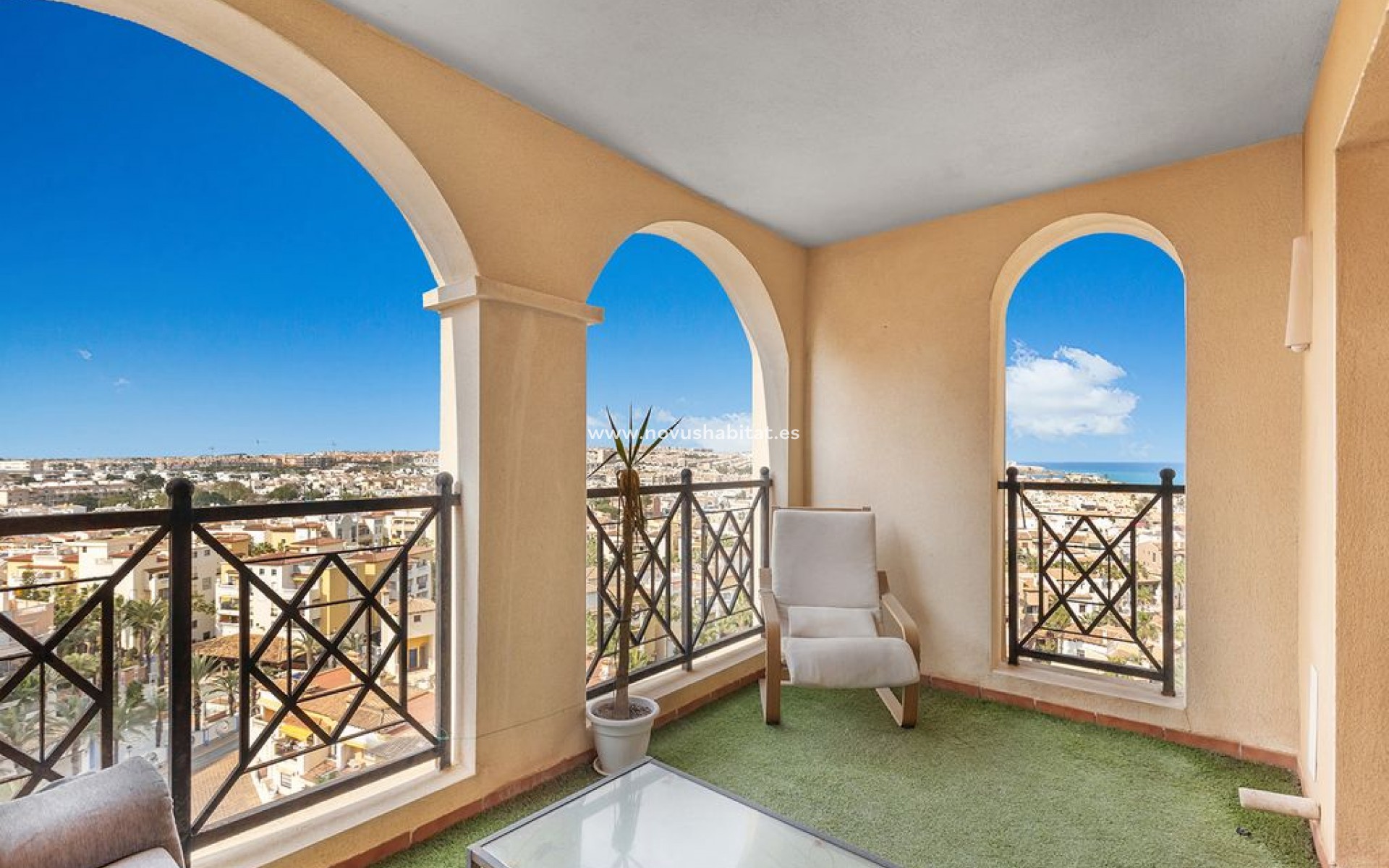 Sprzedaż - Apartament - Torrevieja - Urb. Rosaleda