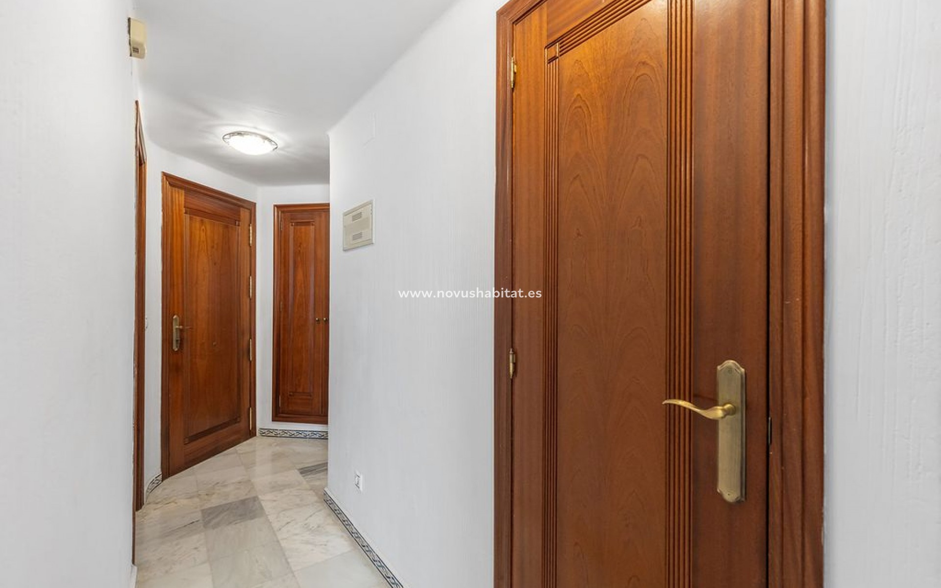 Sprzedaż - Apartament - Torrevieja - Urb. Rosaleda