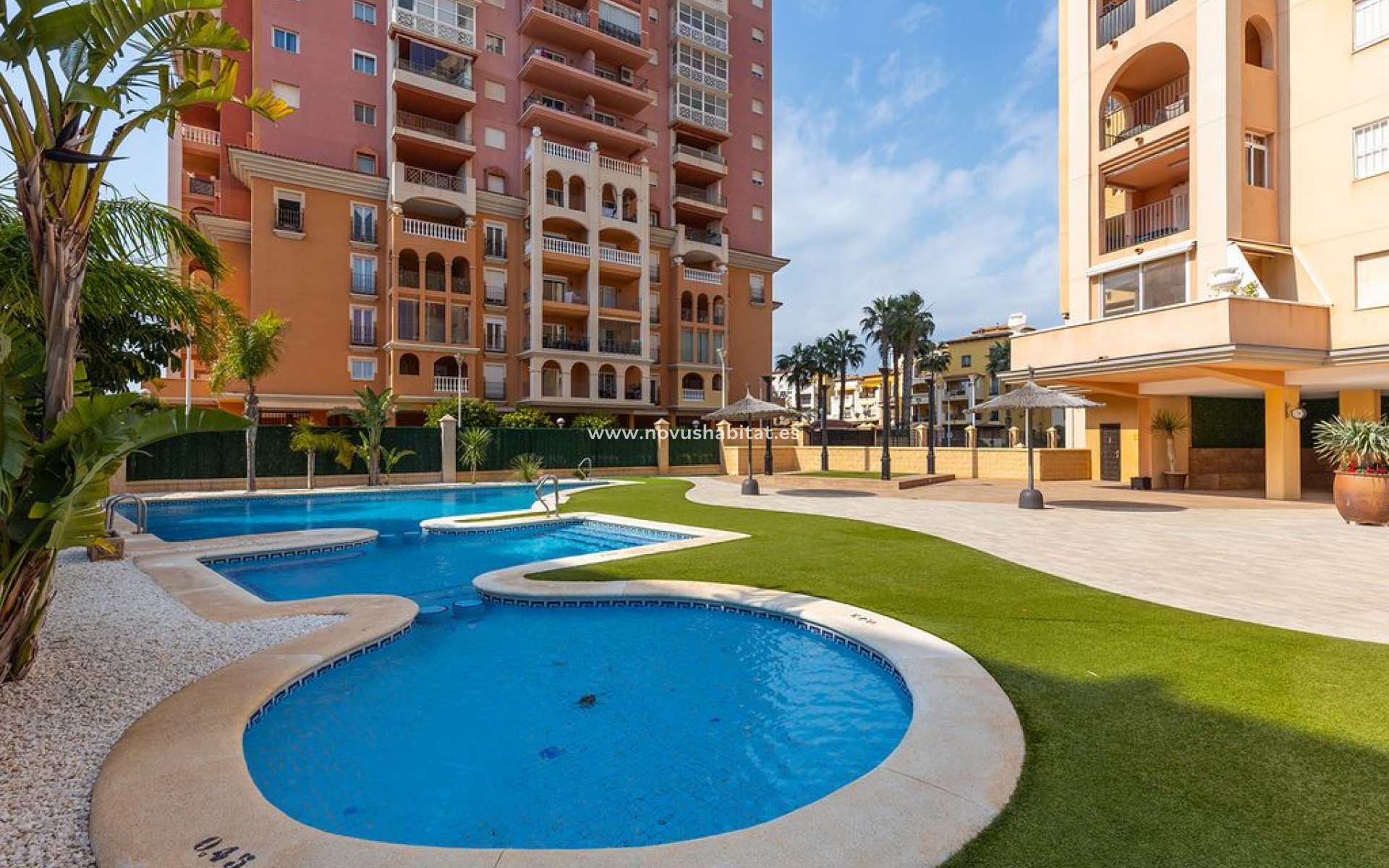 Sprzedaż - Apartament - Torrevieja - Urb. Rosaleda