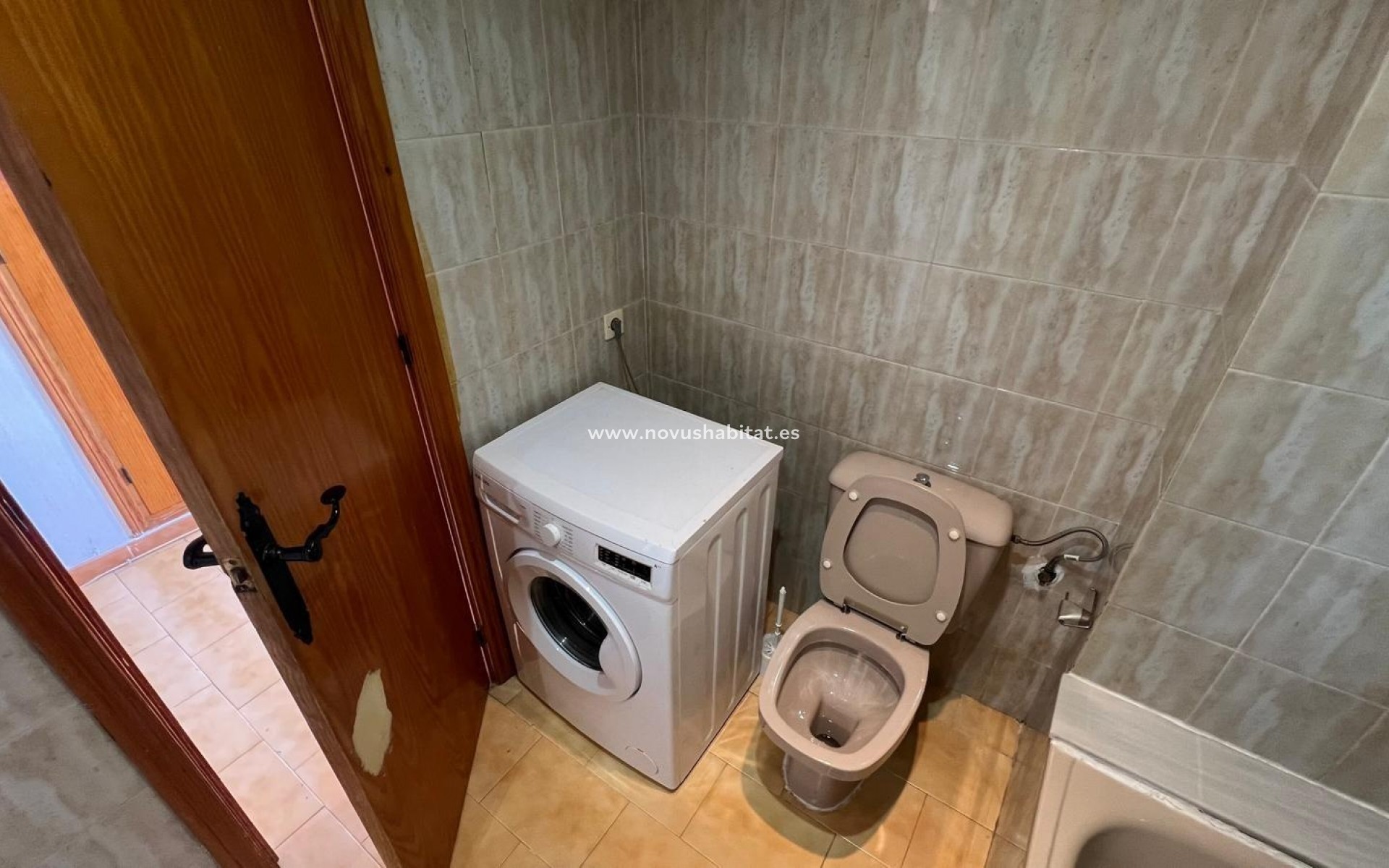 Sprzedaż - Apartament - Torrevieja - Urb. Rosaleda