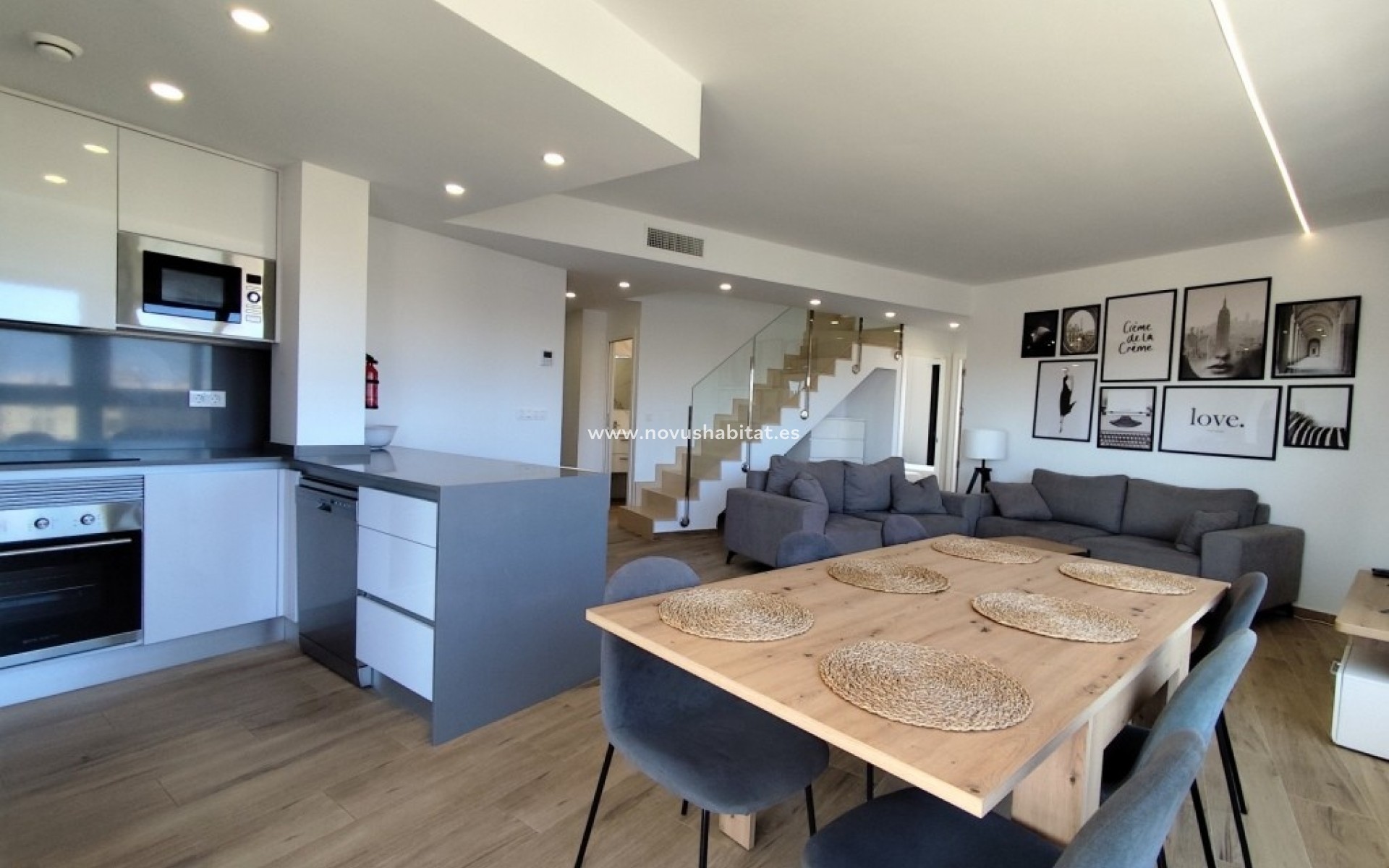 Sprzedaż - Apartament - Villamartín