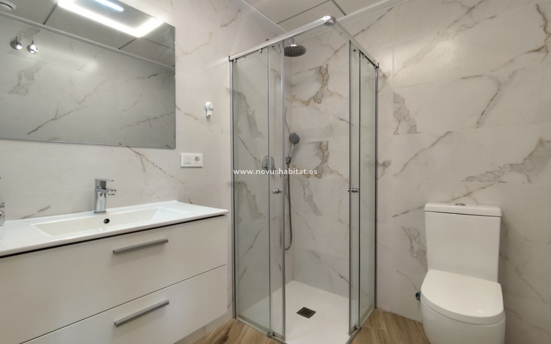 Sprzedaż - Apartament - Villamartín
