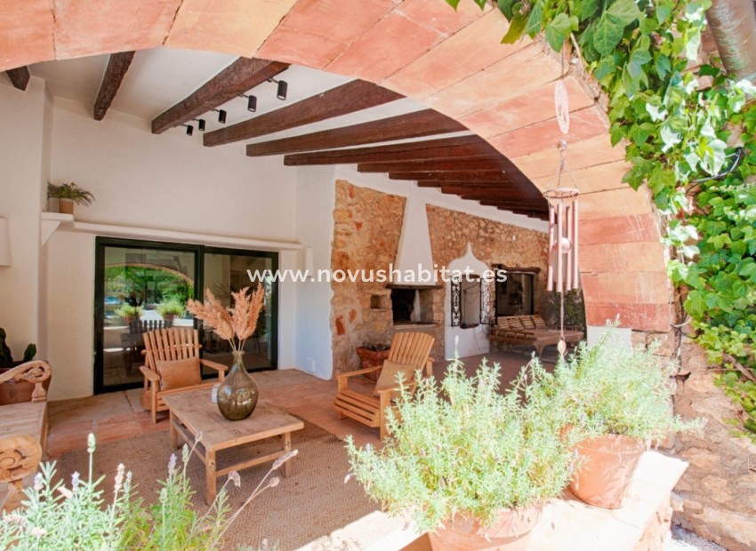 Sprzedaż - Plot - Senija - Campo