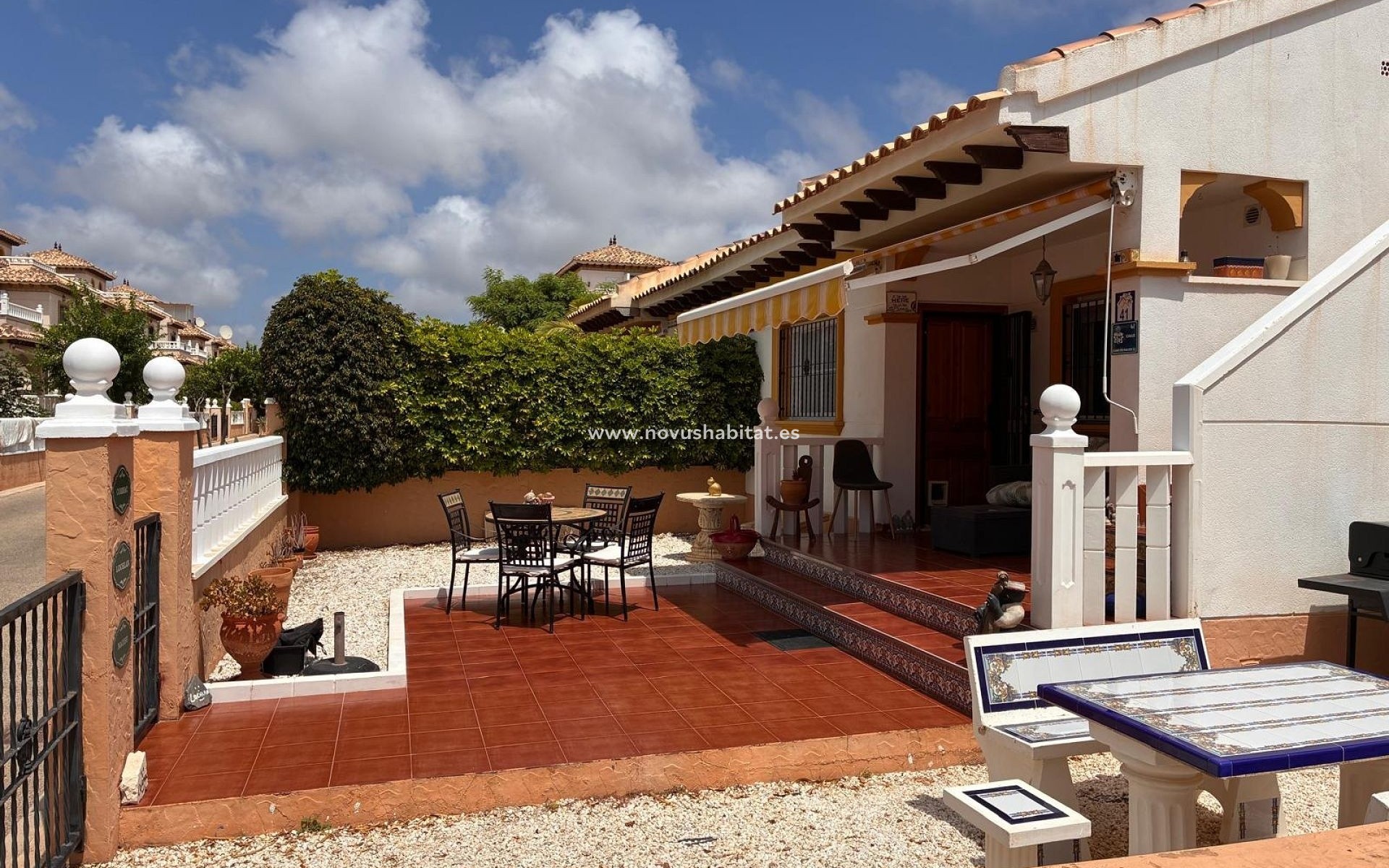 Sprzedaż - Semi-detached house - Lomas de Cabo Roig