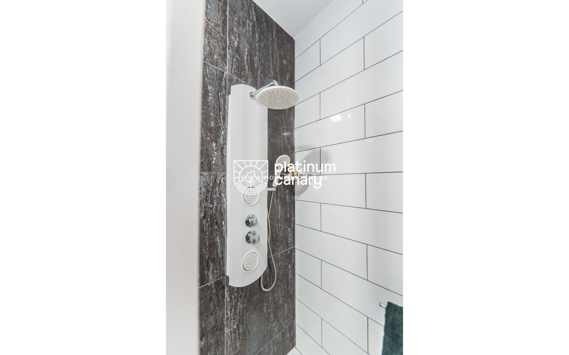 Sprzedaż -  Willa - San Eugenio - Santa Cruz de Tenerife