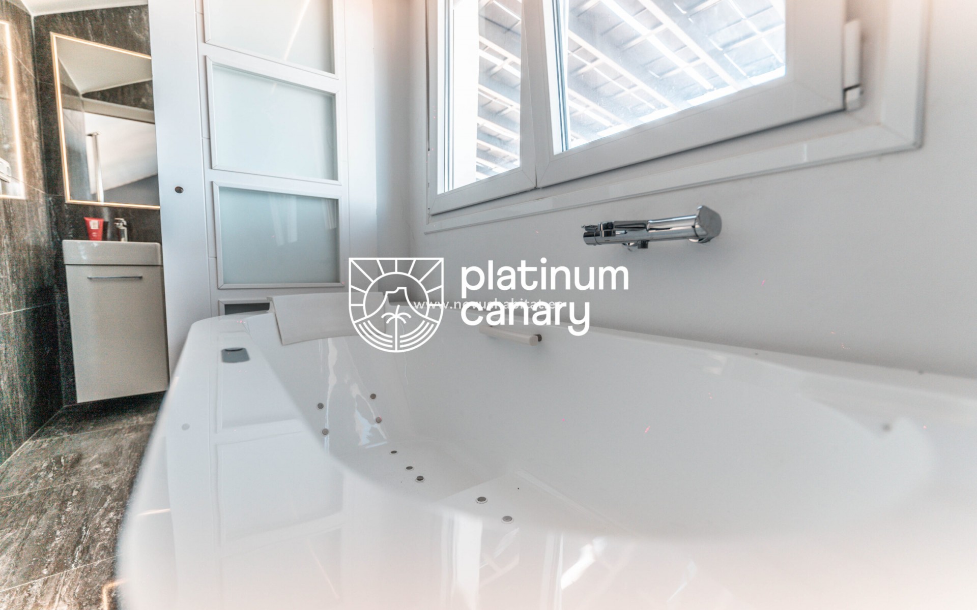 Sprzedaż -  Willa - San Eugenio - Santa Cruz Tenerife