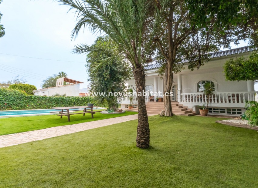 Sprzedaż -  Willa - Torrevieja - Torreta Florida