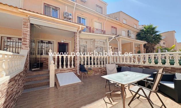 Terraced house / Townhouse - Segunda mano - Orihuela Costa - La Zenia