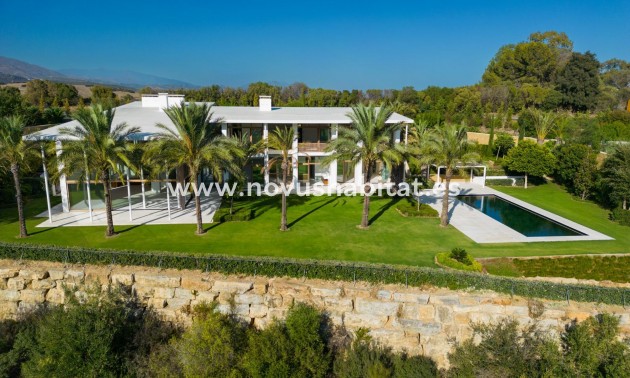 Villa - Nouvelle construction - Casares - Pedregales