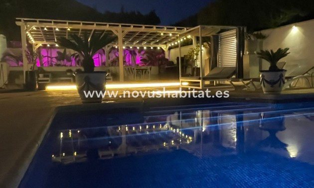 Villa - Wiederverkauf - La Nucía - La Nucía