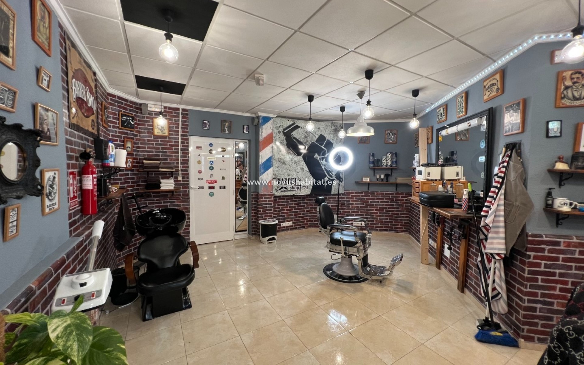 Wiederverkauf - Commercial premises / Commercial unit / Retail space - Guardamar del Segura - Guardamar Del Segura