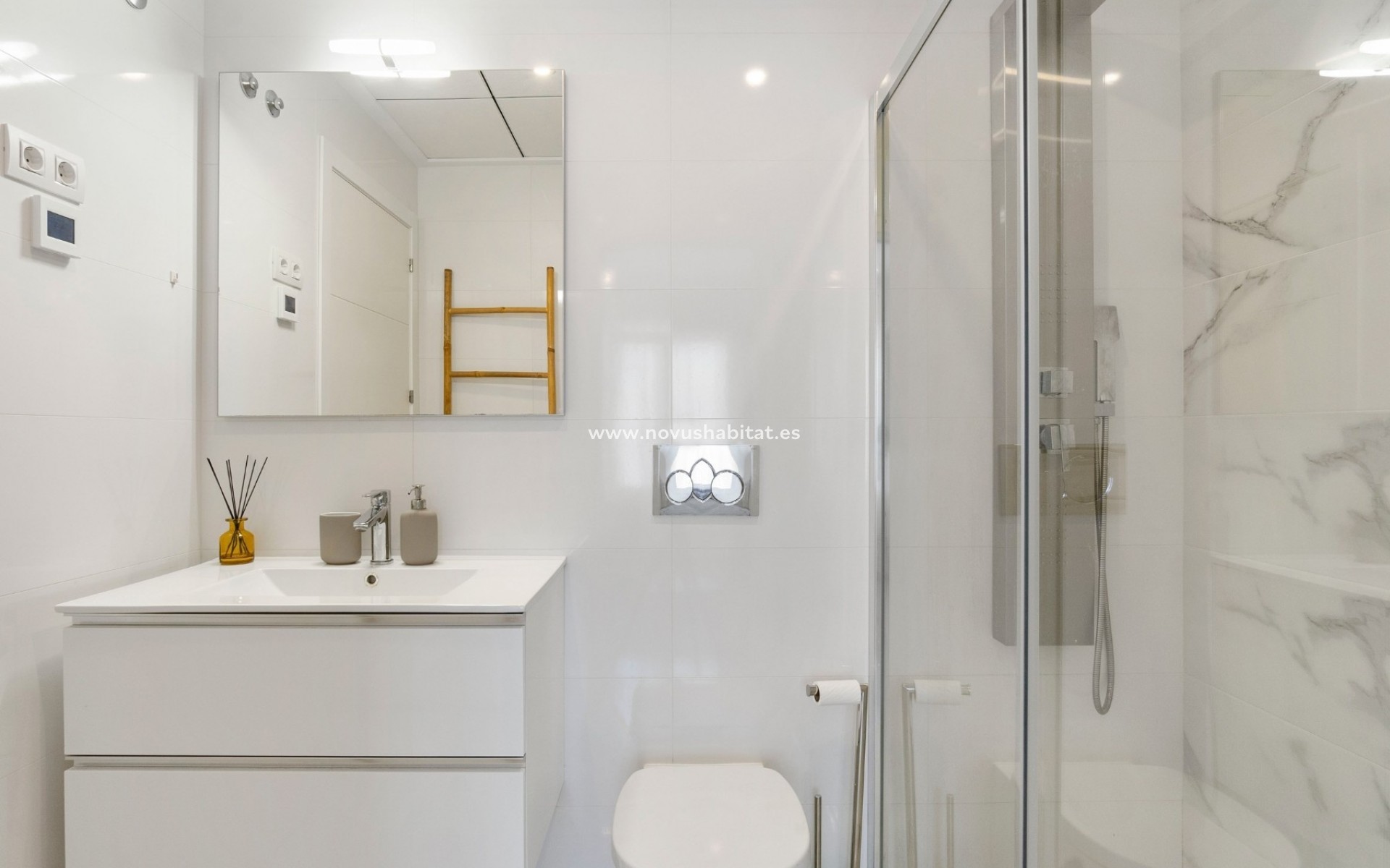 Wiederverkauf - Terraced house / Townhouse - Orihuela Costa - Las Filipinas