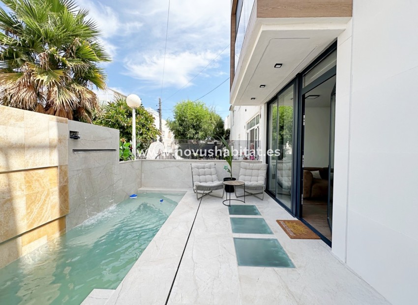 Wiederverkauf - Terraced house / Townhouse - Torrevieja - Torrevieja - Aguas Nuevas