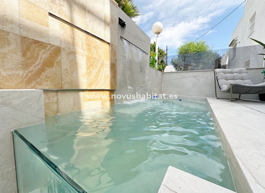 Wiederverkauf - Terraced house / Townhouse - Torrevieja - Torrevieja - Aguas Nuevas