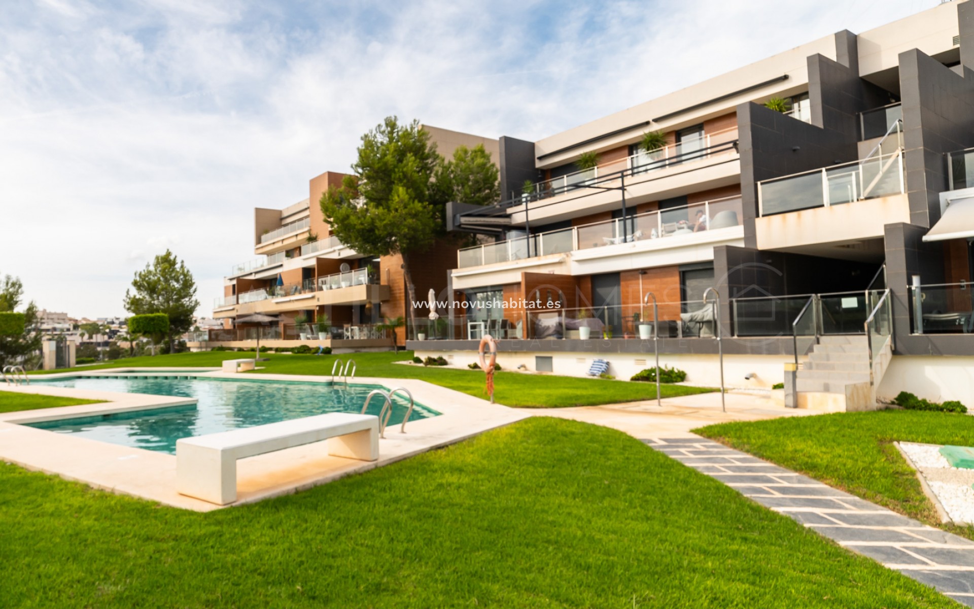 Wiederverkauf - Wohnung - Orihuela Costa - Villamartín