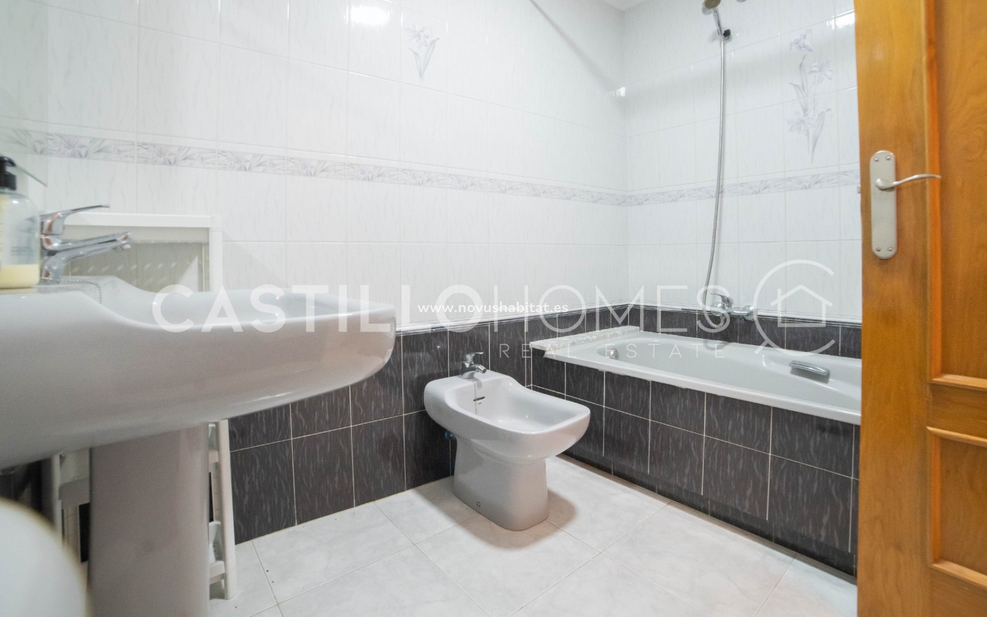 Wiederverkauf - Wohnung - Torrevieja - Centro