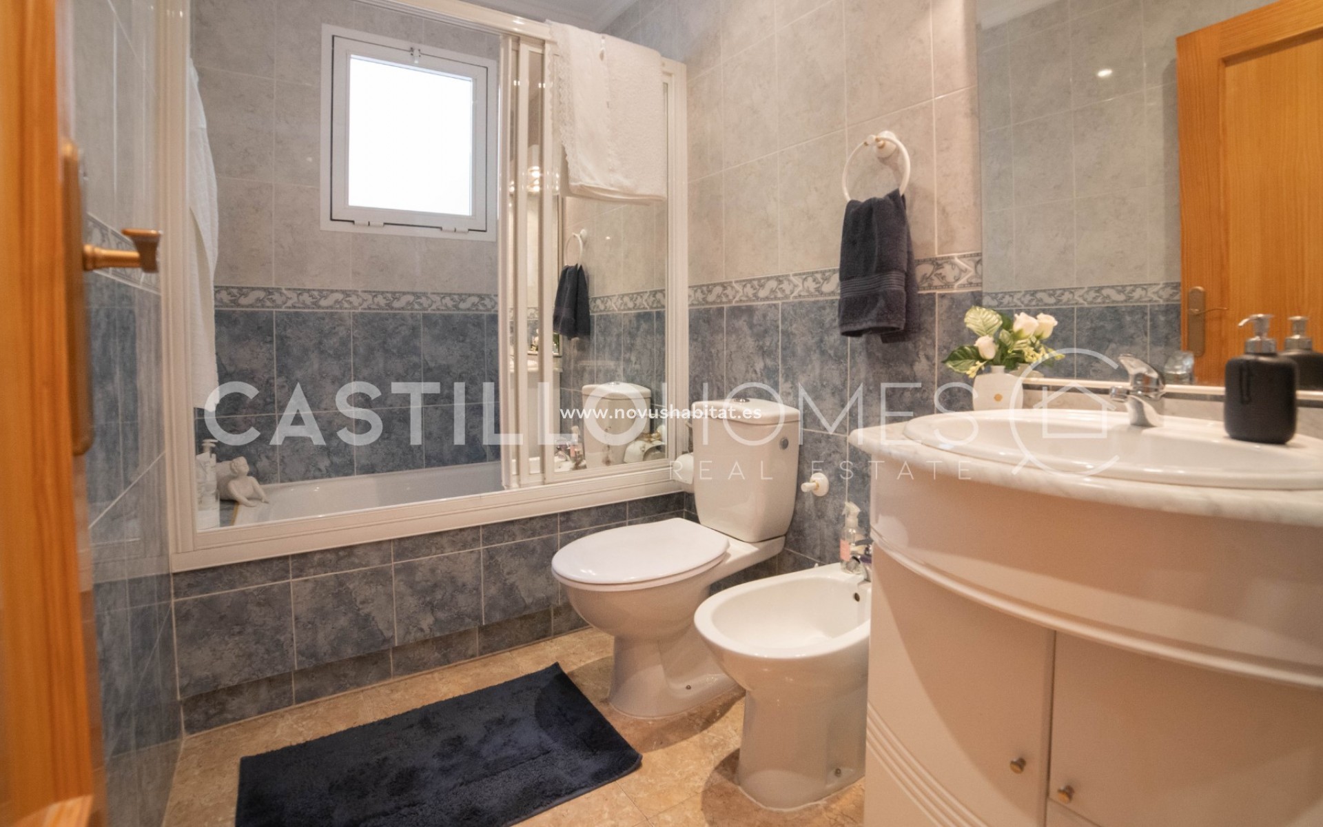 Wiederverkauf - Wohnung - Torrevieja - Centro