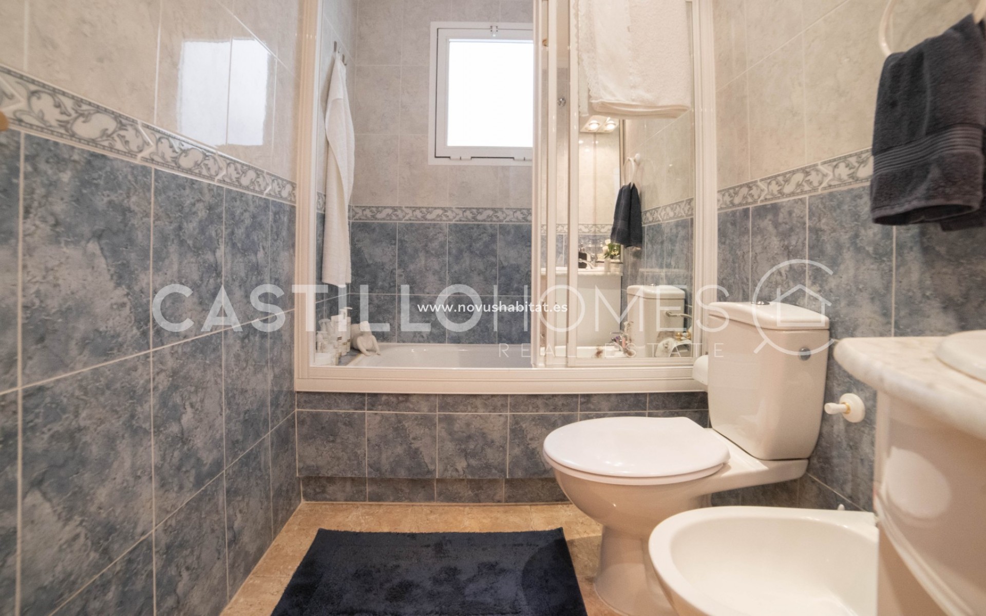 Wiederverkauf - Wohnung - Torrevieja - Centro