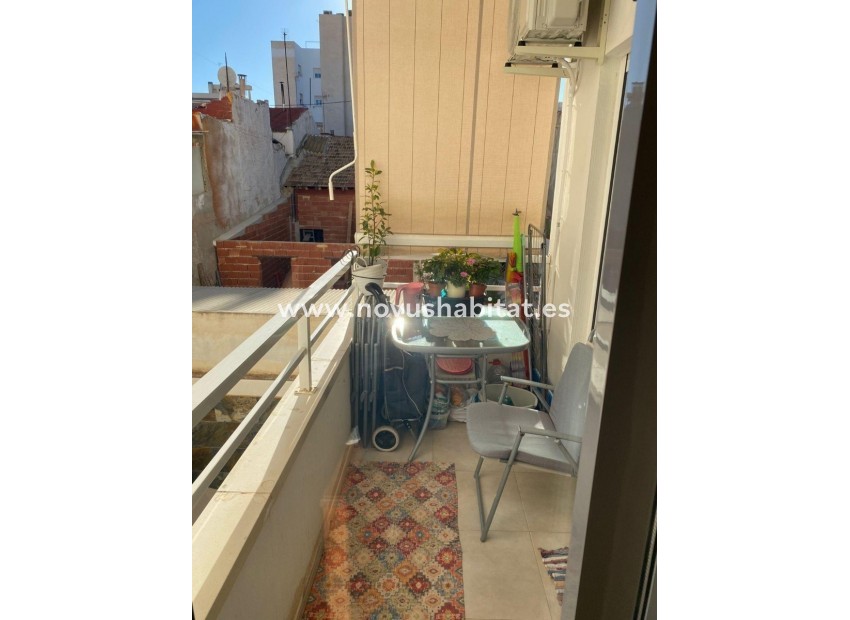 Wiederverkauf - Wohnung - Torrevieja - Centro