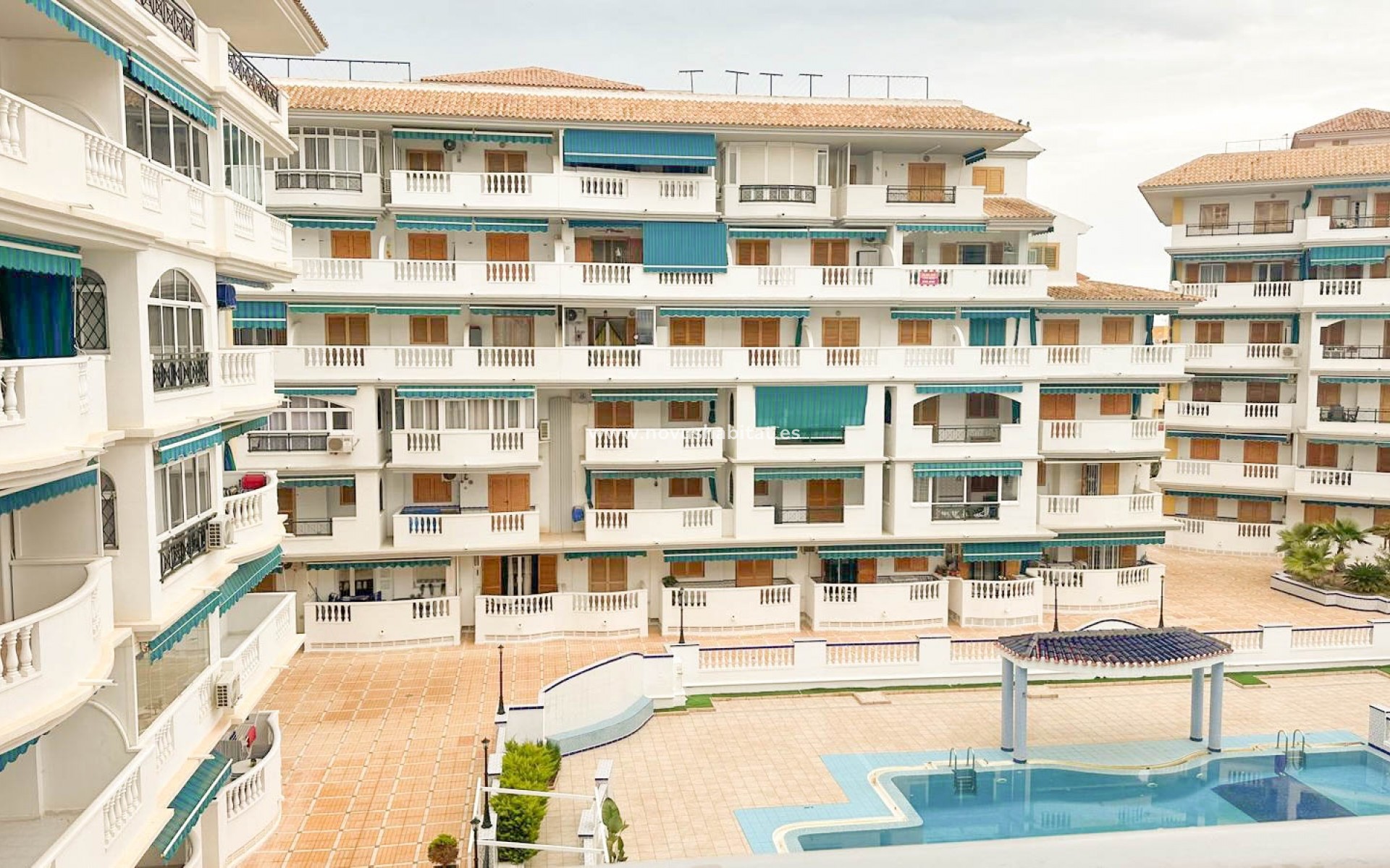Wiederverkauf - Wohnung - Torrevieja - 