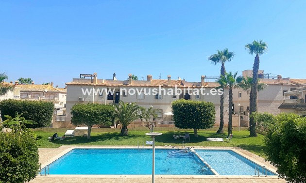 Wohnung - Wiederverkauf - Torrevieja - Aguas Nuevas